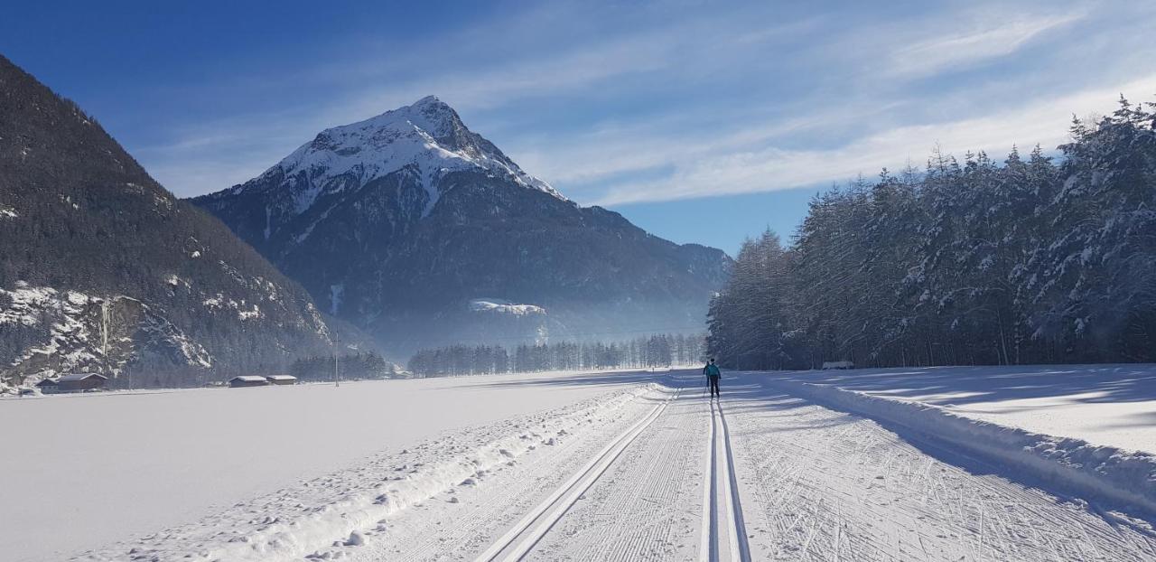 Ferienhaus Alpenroyal แลงเงนเฟลด์ ภายนอก รูปภาพ
